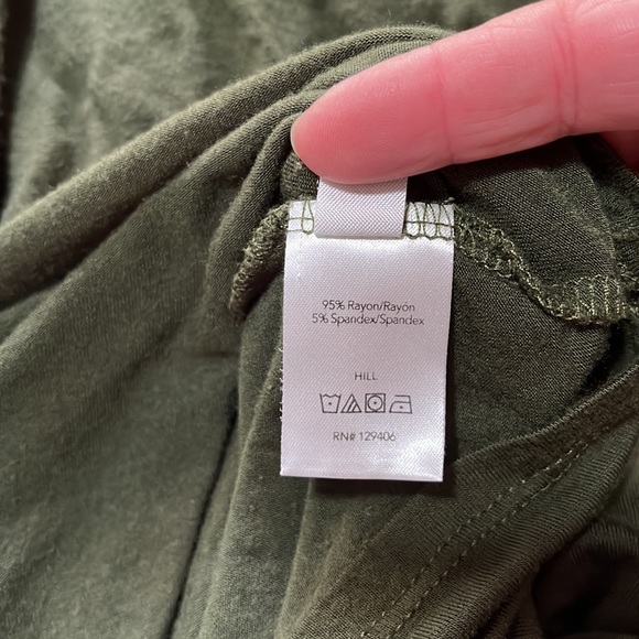 Green summer dress by Venus. Tank top style, form fitting - Picture 4 of 4